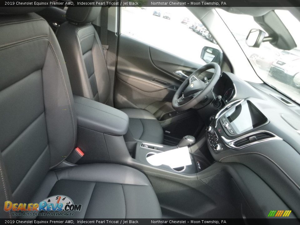 Front Seat of 2019 Chevrolet Equinox Premier AWD Photo #10