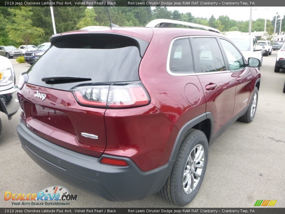 2019 Jeep Cherokee Latitude Plus 4x4 Velvet Red Pearl / Black Photo #5