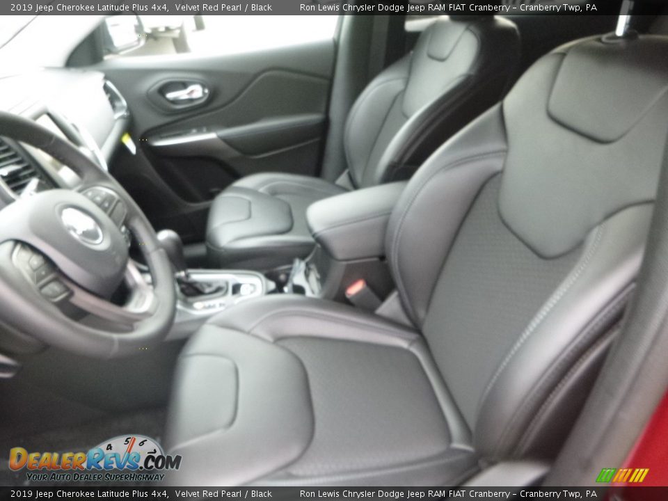 2019 Jeep Cherokee Latitude Plus 4x4 Velvet Red Pearl / Black Photo #15
