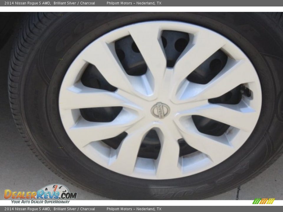 2014 Nissan Rogue S AWD Brilliant Silver / Charcoal Photo #10