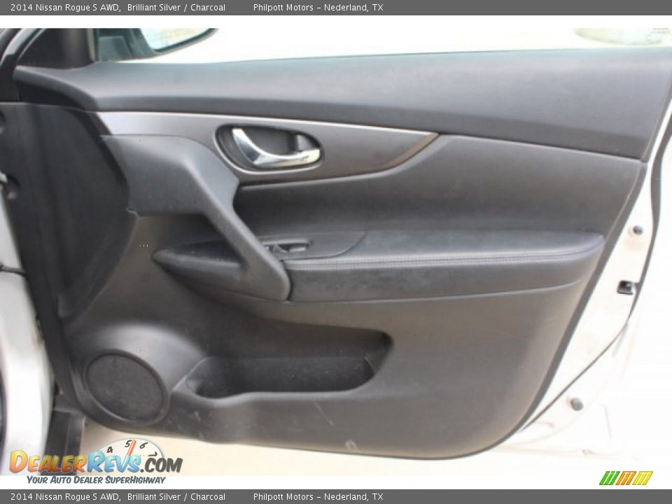2014 Nissan Rogue S AWD Brilliant Silver / Charcoal Photo #30