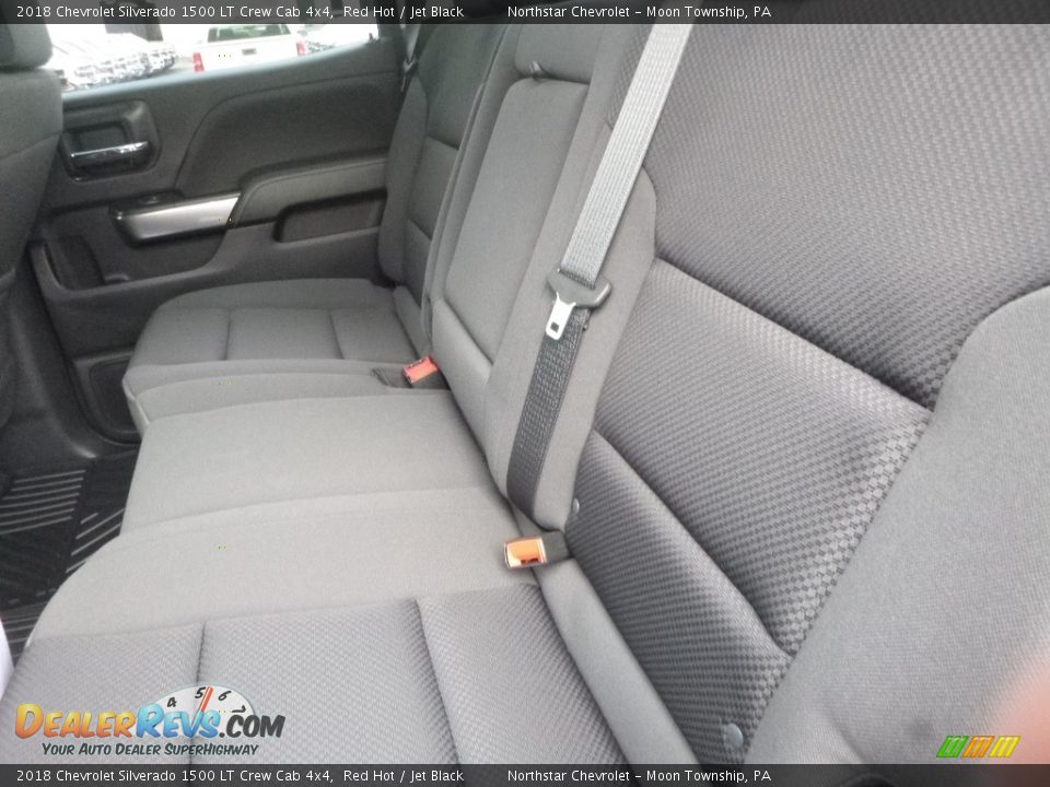2018 Chevrolet Silverado 1500 LT Crew Cab 4x4 Red Hot / Jet Black Photo #12
