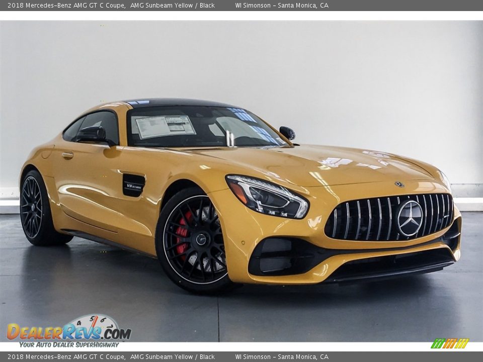 Front 3/4 View of 2018 Mercedes-Benz AMG GT C Coupe Photo #14