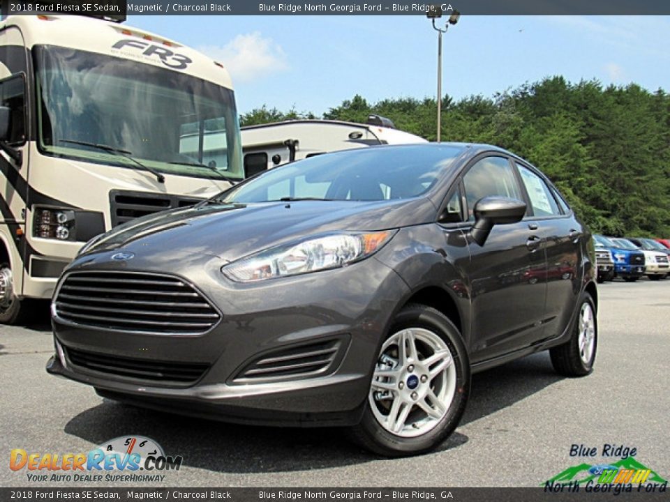 2018 Ford Fiesta SE Sedan Magnetic / Charcoal Black Photo #1