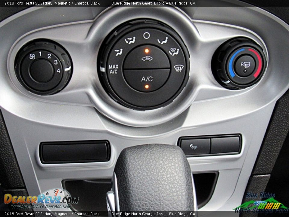 2018 Ford Fiesta SE Sedan Magnetic / Charcoal Black Photo #17