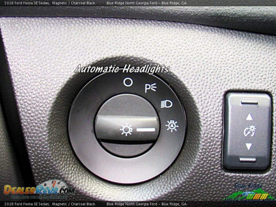 2018 Ford Fiesta SE Sedan Magnetic / Charcoal Black Photo #18