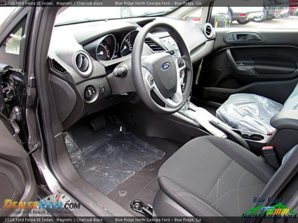 2018 Ford Fiesta SE Sedan Magnetic / Charcoal Black Photo #25