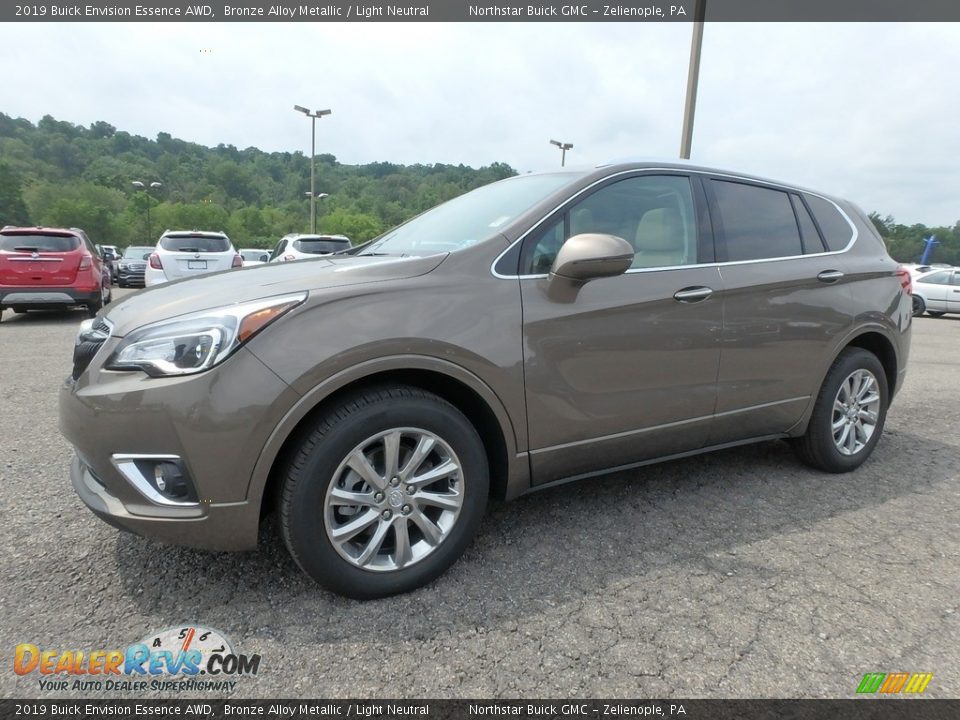 Front 3/4 View of 2019 Buick Envision Essence AWD Photo #1