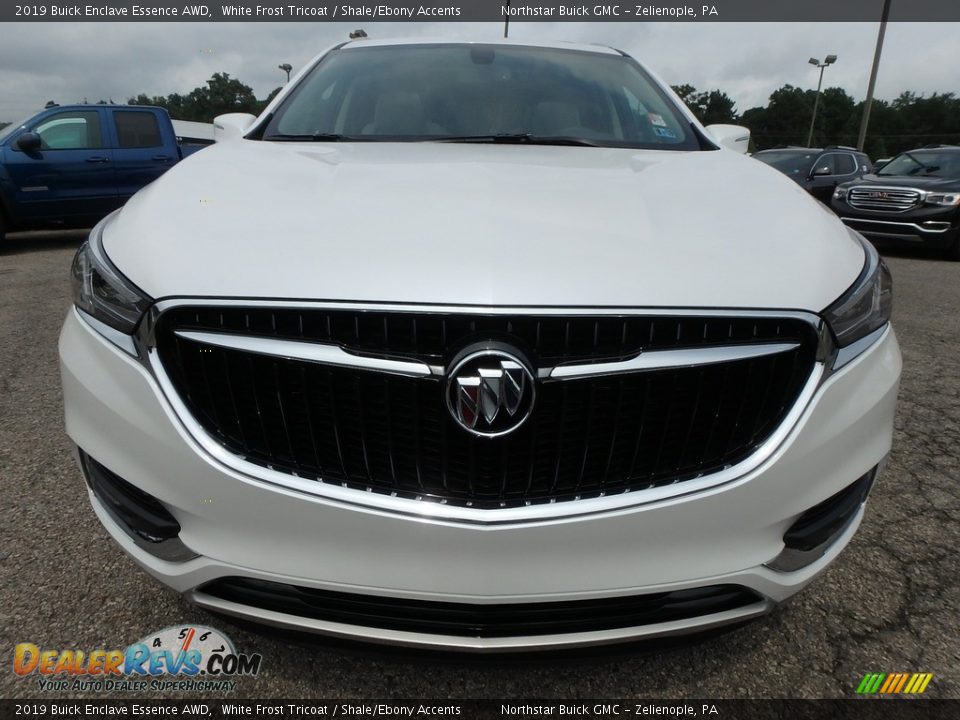 2019 Buick Enclave Essence AWD White Frost Tricoat / Shale/Ebony Accents Photo #2