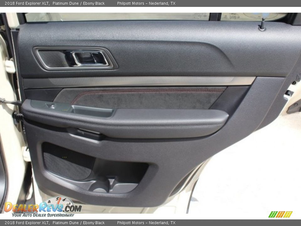2018 Ford Explorer XLT Platinum Dune / Ebony Black Photo #30