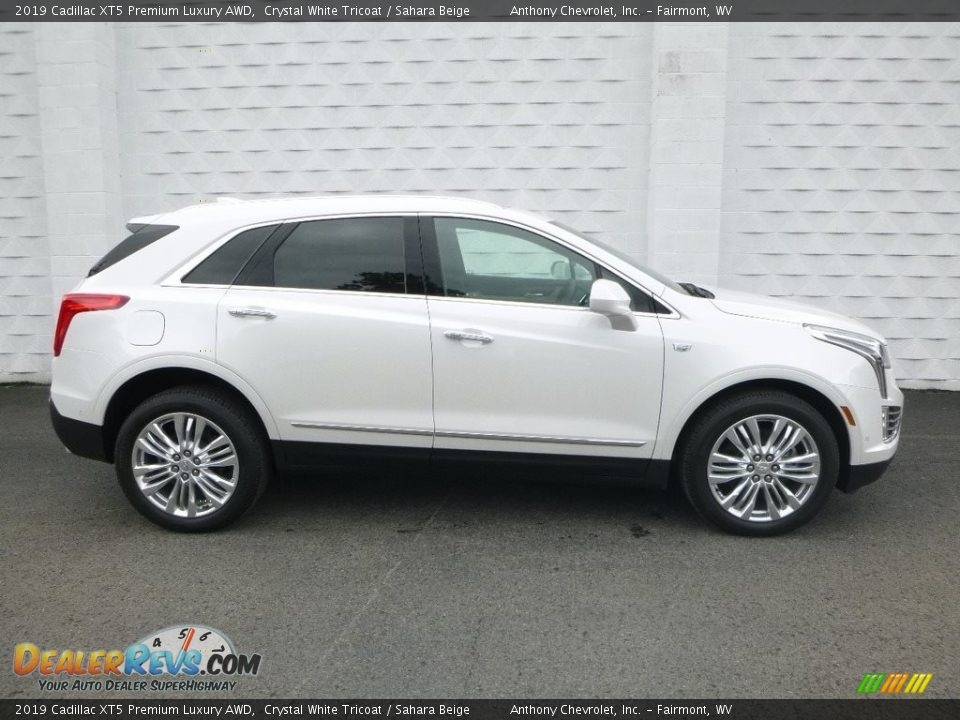 Crystal White Tricoat 2019 Cadillac XT5 Premium Luxury AWD Photo #3