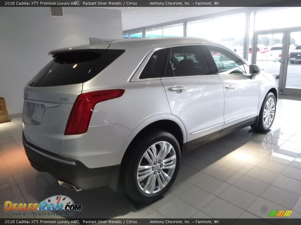 2018 Cadillac XT5 Premium Luxury AWD Radiant Silver Metallic / Cirrus Photo #4
