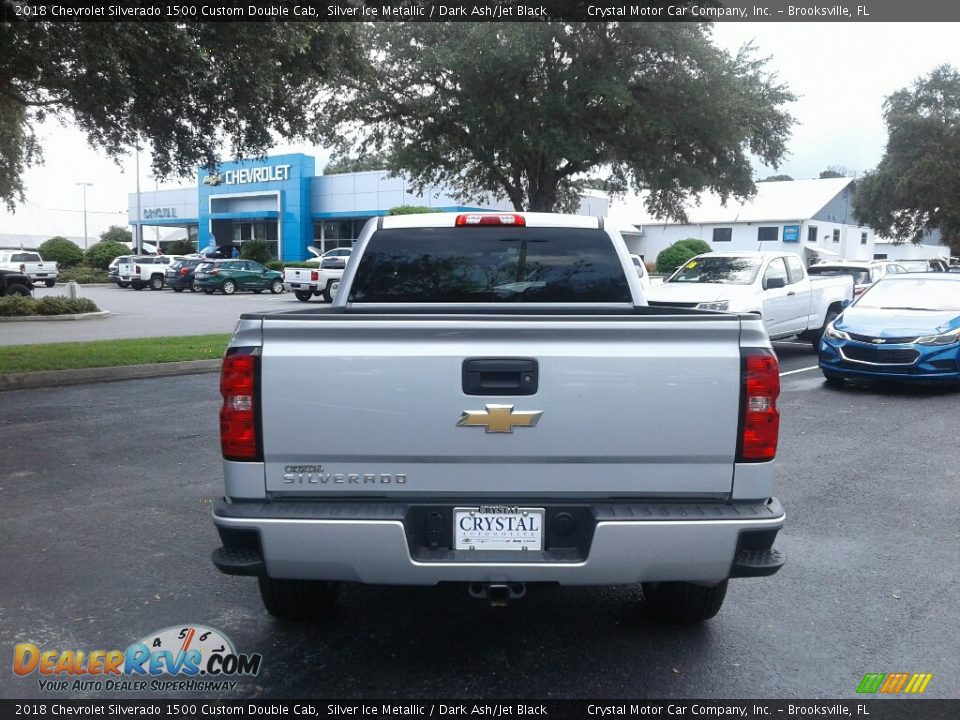 2018 Chevrolet Silverado 1500 Custom Double Cab Silver Ice Metallic / Dark Ash/Jet Black Photo #4