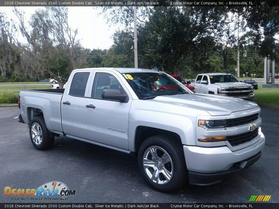 Front 3/4 View of 2018 Chevrolet Silverado 1500 Custom Double Cab Photo #7