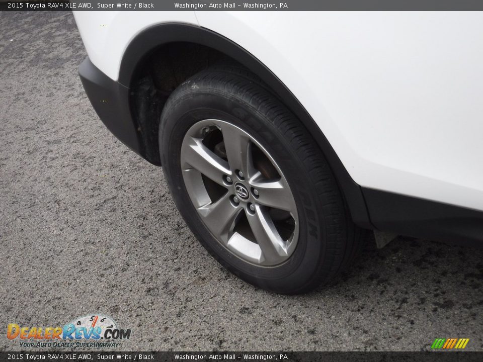 2015 Toyota RAV4 XLE AWD Super White / Black Photo #3