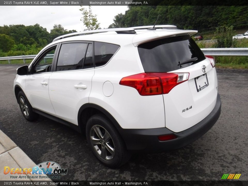 2015 Toyota RAV4 XLE AWD Super White / Black Photo #8