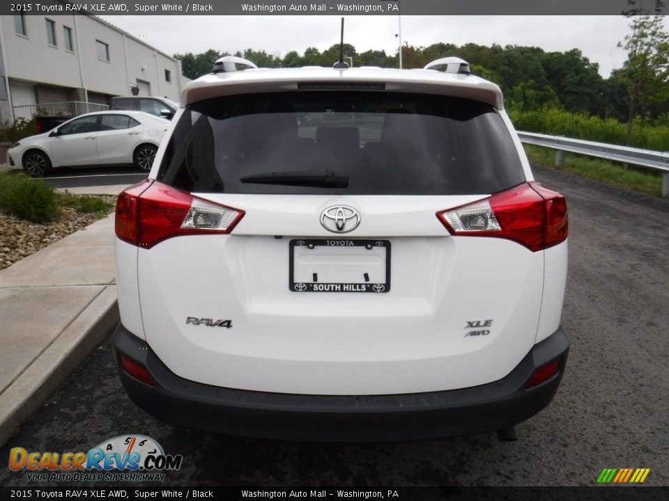 2015 Toyota RAV4 XLE AWD Super White / Black Photo #9