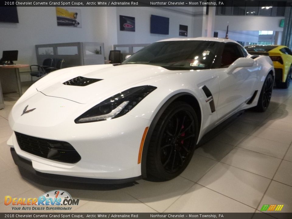 2018 Chevrolet Corvette Grand Sport Coupe Arctic White / Adrenaline Red Photo #2