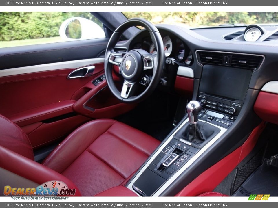 Controls of 2017 Porsche 911 Carrera 4 GTS Coupe Photo #14