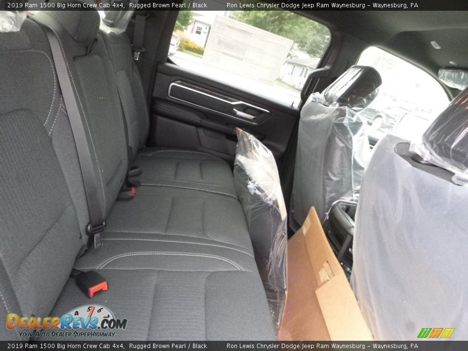 2019 Ram 1500 Big Horn Crew Cab 4x4 Rugged Brown Pearl / Black Photo #12
