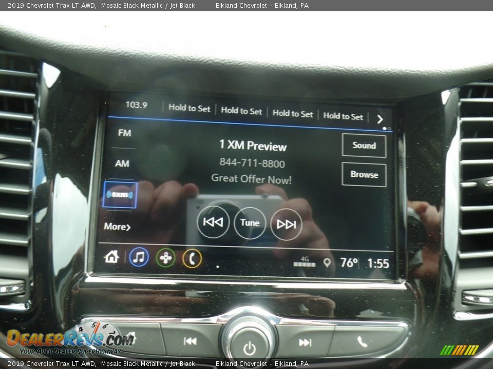 2019 Chevrolet Trax LT AWD Mosaic Black Metallic / Jet Black Photo #28