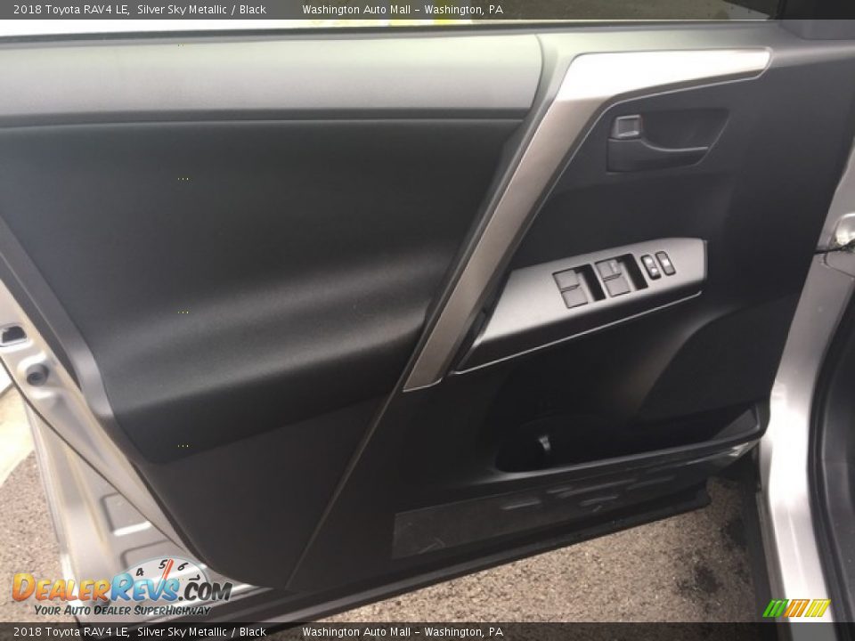 2018 Toyota RAV4 LE Silver Sky Metallic / Black Photo #9