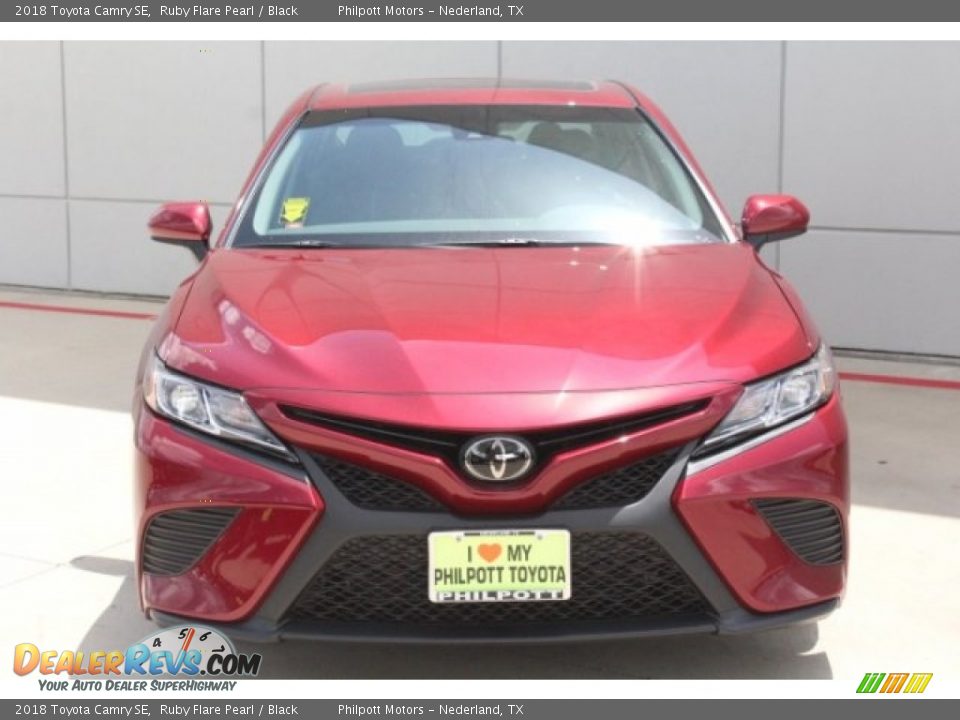 2018 Toyota Camry SE Ruby Flare Pearl / Black Photo #2