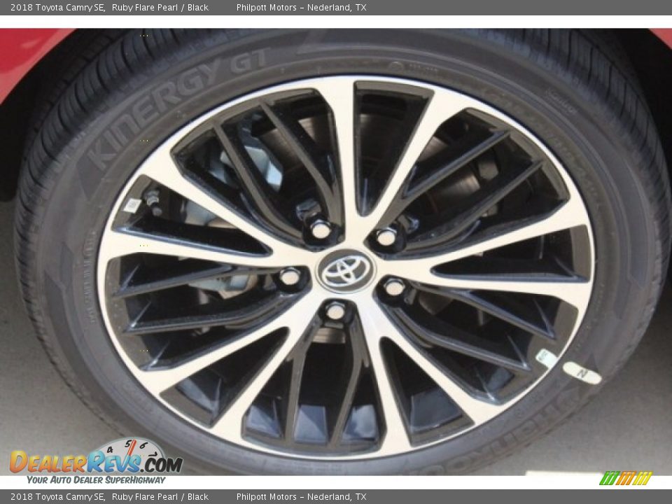 2018 Toyota Camry SE Ruby Flare Pearl / Black Photo #4