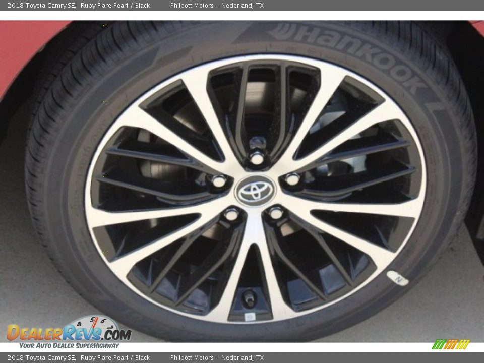 2018 Toyota Camry SE Ruby Flare Pearl / Black Photo #10