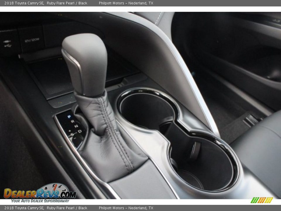 2018 Toyota Camry SE Ruby Flare Pearl / Black Photo #17
