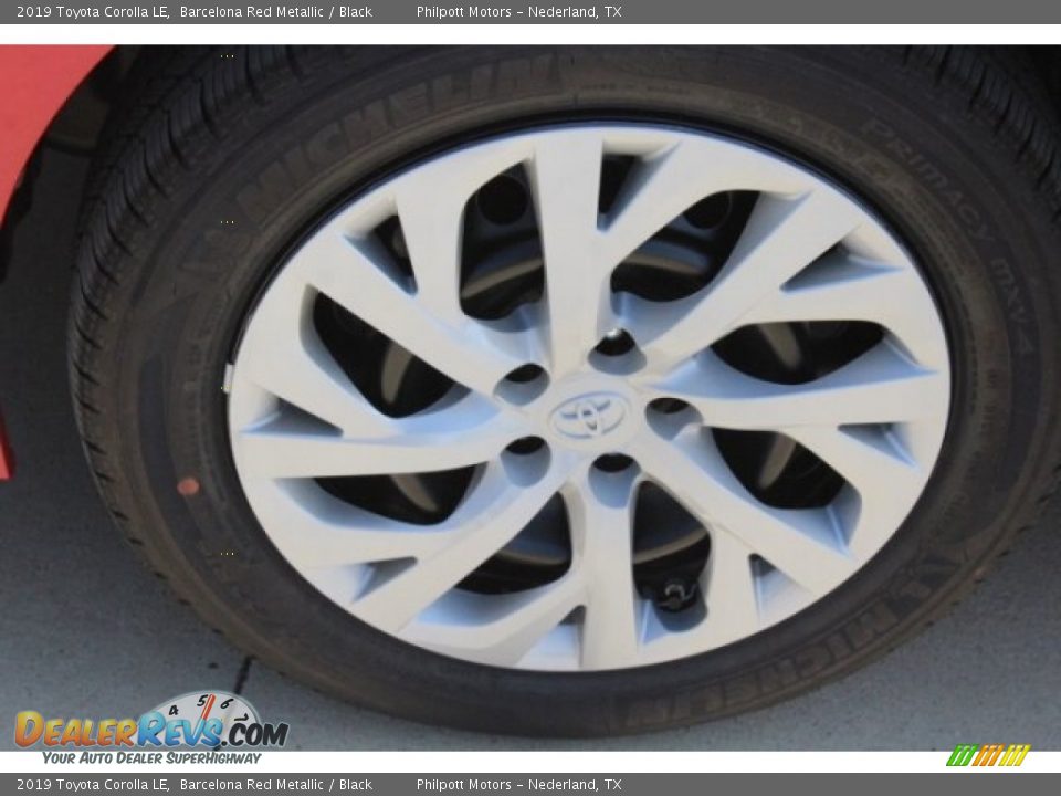 2019 Toyota Corolla LE Barcelona Red Metallic / Black Photo #4