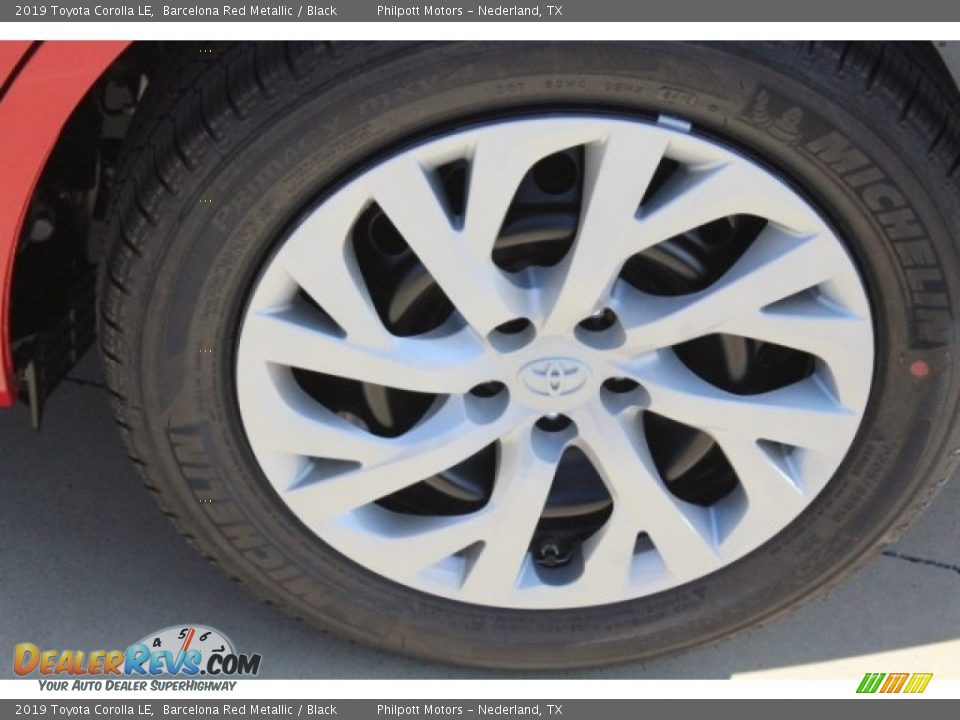 2019 Toyota Corolla LE Barcelona Red Metallic / Black Photo #5