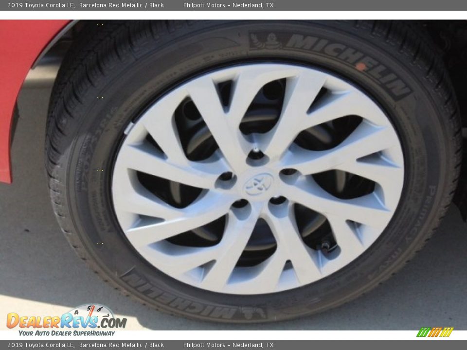 2019 Toyota Corolla LE Barcelona Red Metallic / Black Photo #9