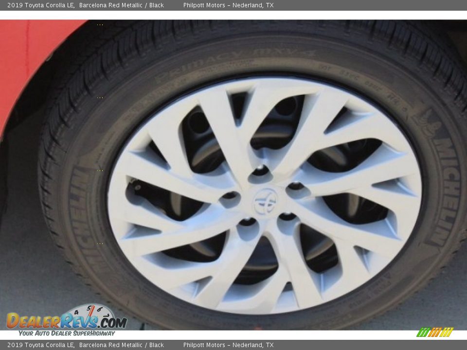 2019 Toyota Corolla LE Barcelona Red Metallic / Black Photo #10
