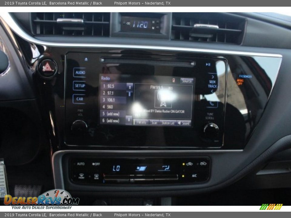 2019 Toyota Corolla LE Barcelona Red Metallic / Black Photo #16