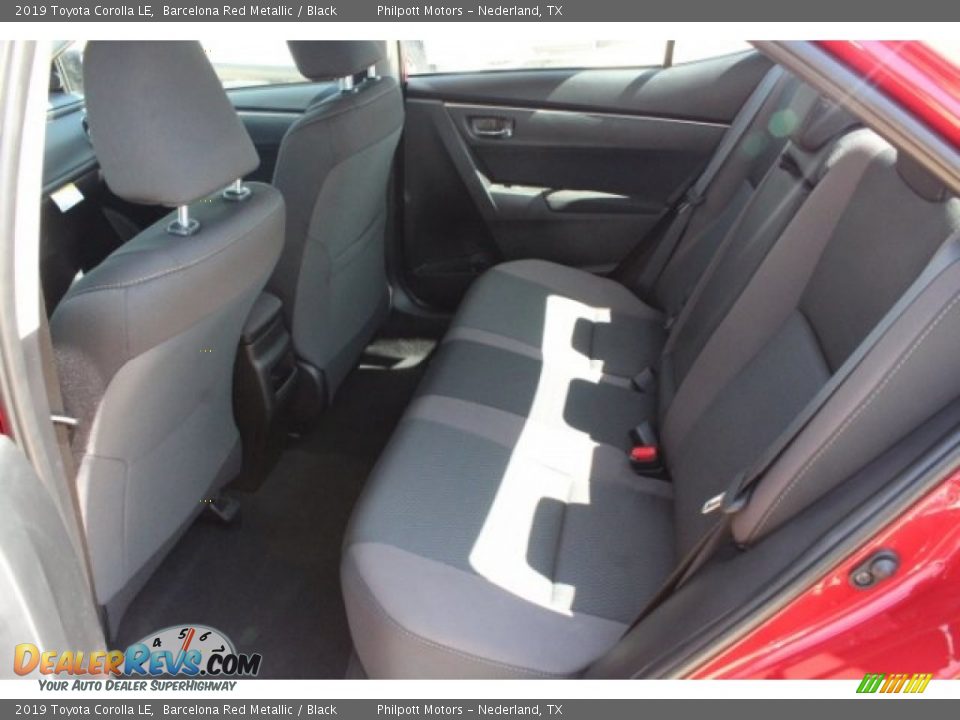 2019 Toyota Corolla LE Barcelona Red Metallic / Black Photo #22