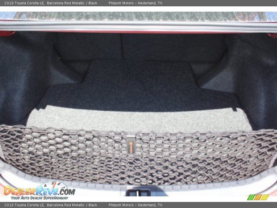 2019 Toyota Corolla LE Barcelona Red Metallic / Black Photo #25