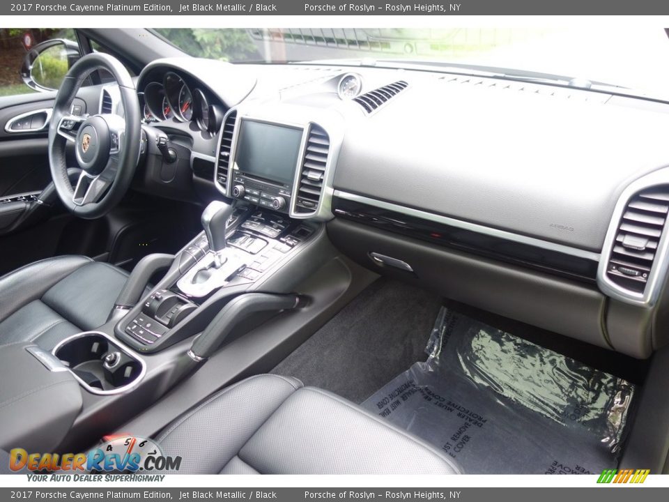 2017 Porsche Cayenne Platinum Edition Jet Black Metallic / Black Photo #16