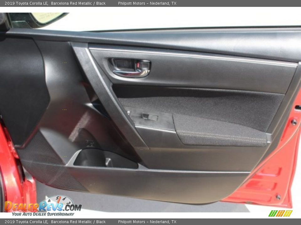 2019 Toyota Corolla LE Barcelona Red Metallic / Black Photo #28