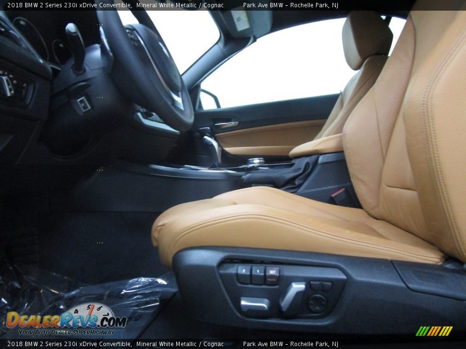2018 BMW 2 Series 230i xDrive Convertible Mineral White Metallic / Cognac Photo #14
