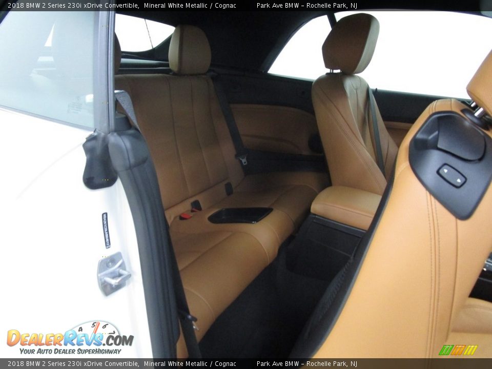 2018 BMW 2 Series 230i xDrive Convertible Mineral White Metallic / Cognac Photo #21