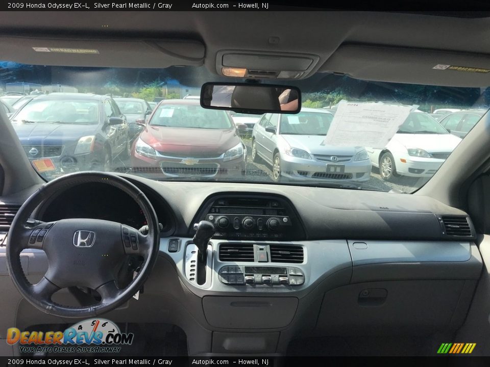 2009 Honda Odyssey EX-L Silver Pearl Metallic / Gray Photo #16