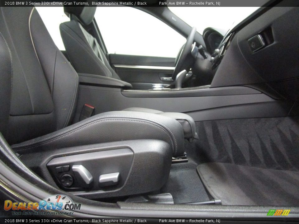 2018 BMW 3 Series 330i xDrive Gran Turismo Black Sapphire Metallic / Black Photo #18