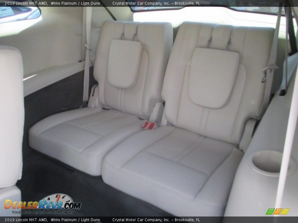 2019 Lincoln MKT AWD White Platinum / Light Dune Photo #7