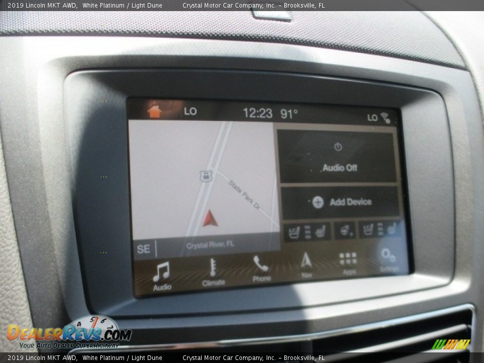 2019 Lincoln MKT AWD White Platinum / Light Dune Photo #10