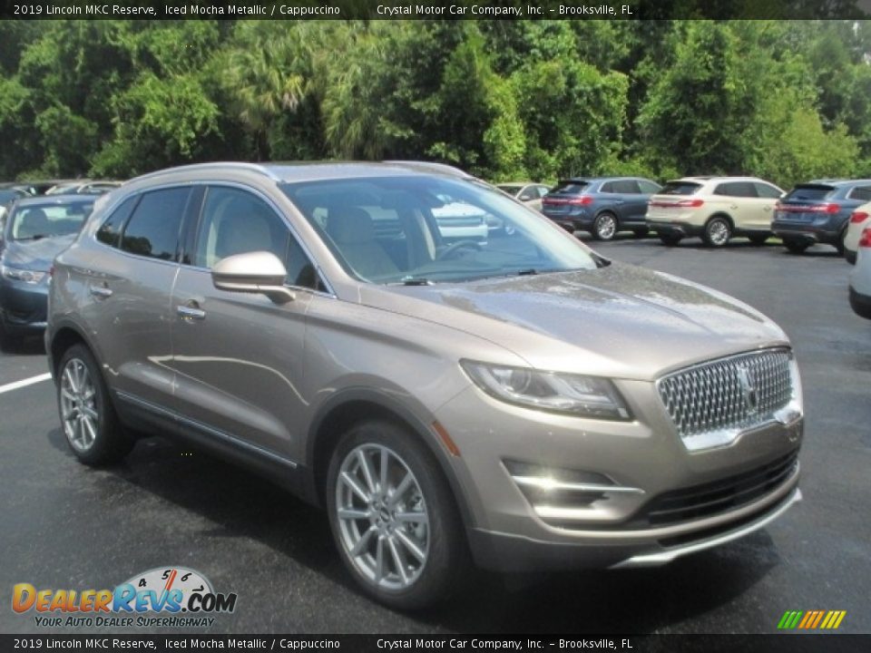 Front 3/4 View of 2019 Lincoln MKC Reserve Photo #1