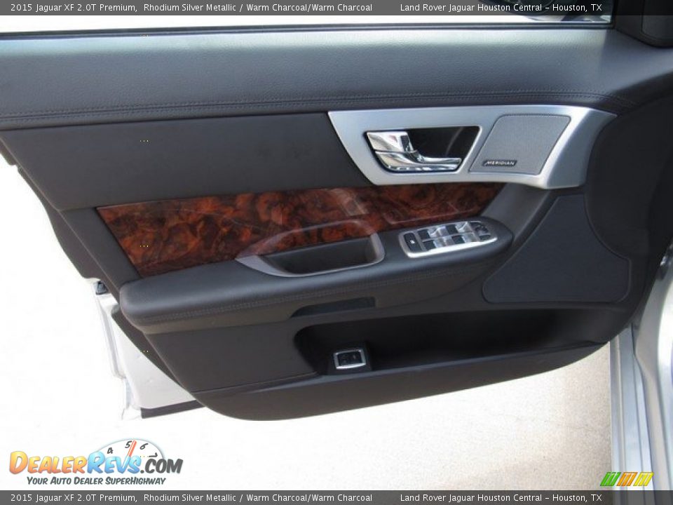 2015 Jaguar XF 2.0T Premium Rhodium Silver Metallic / Warm Charcoal/Warm Charcoal Photo #24
