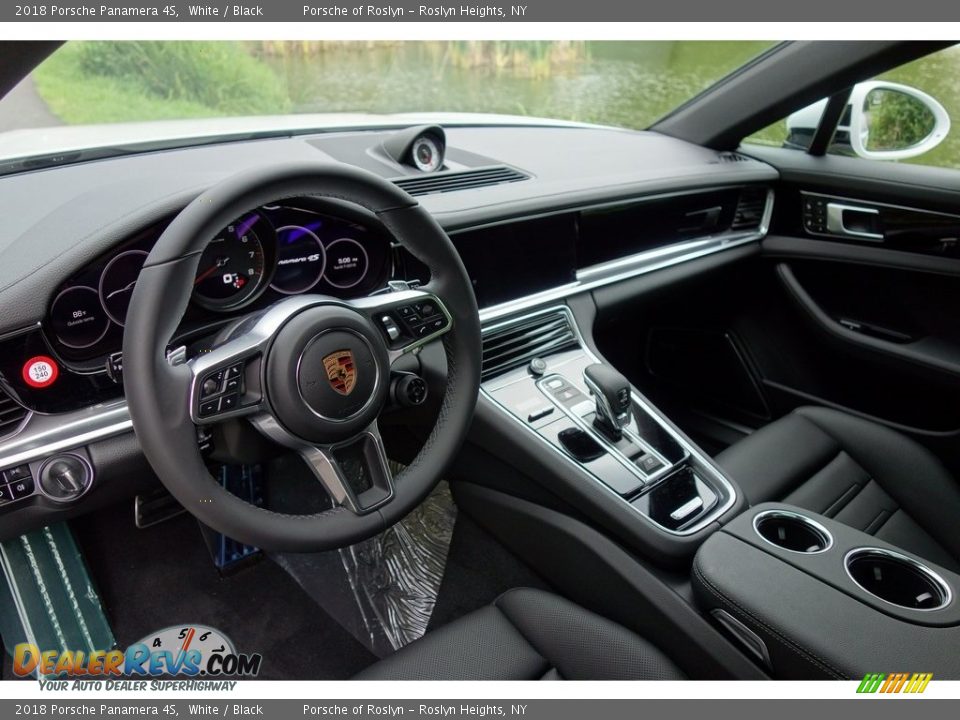 2018 Porsche Panamera 4S White / Black Photo #10