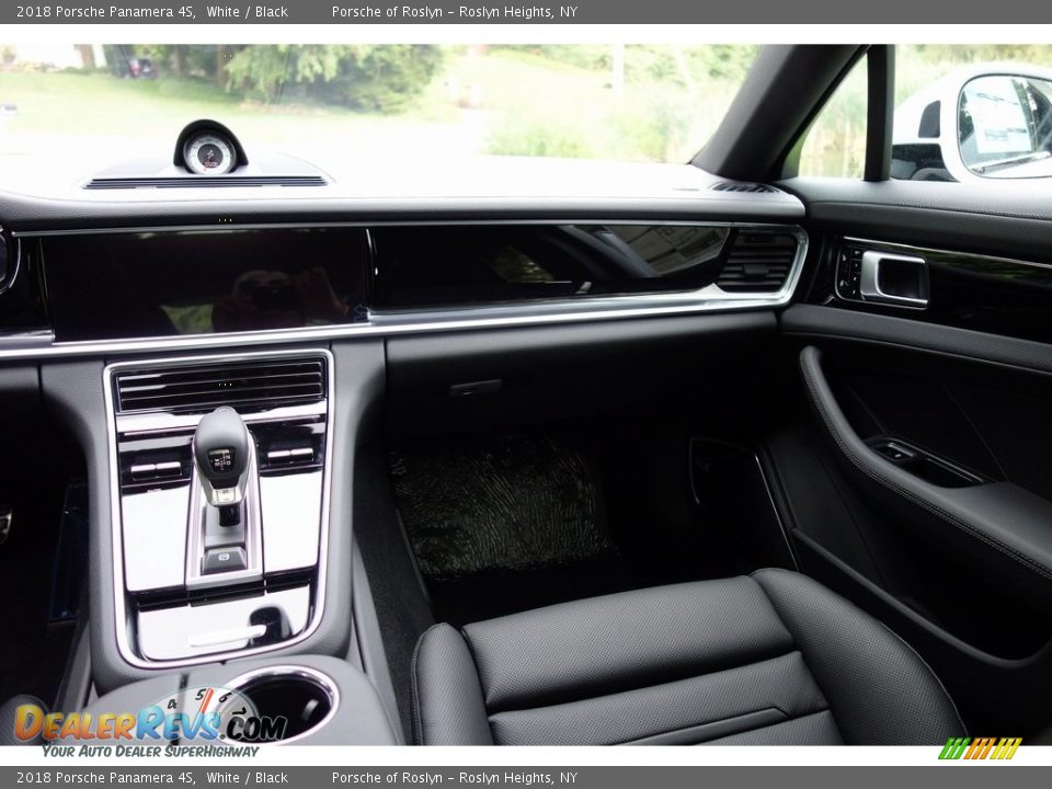 2018 Porsche Panamera 4S White / Black Photo #15