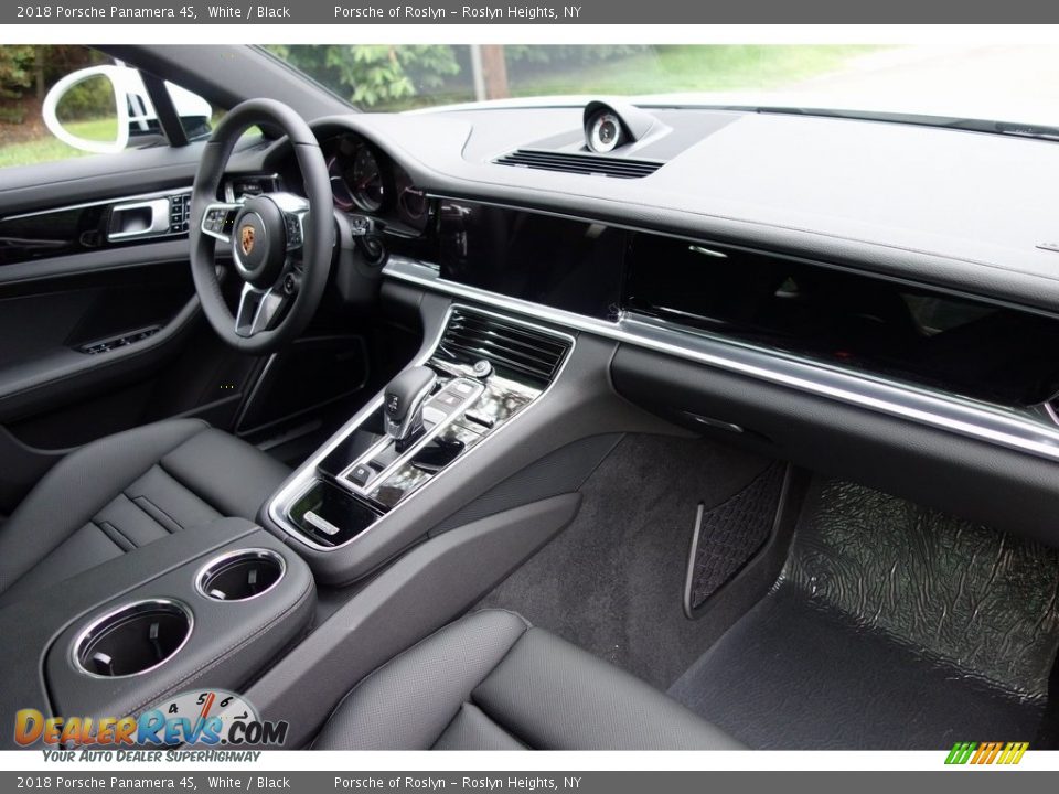 2018 Porsche Panamera 4S White / Black Photo #16